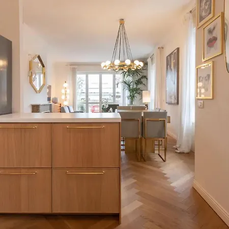 Апартаменты Moderna Casa Di Design Milanese Di Meta Secolo *