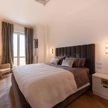 Апартаменты Moderna Casa Di Design Milanese Di Meta Secolo